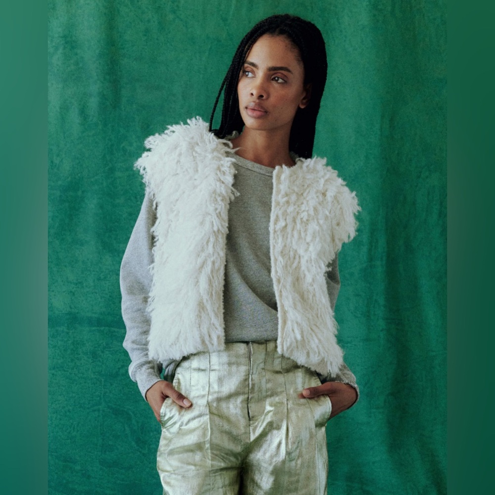 The Boucle Loop Vest in Soft White